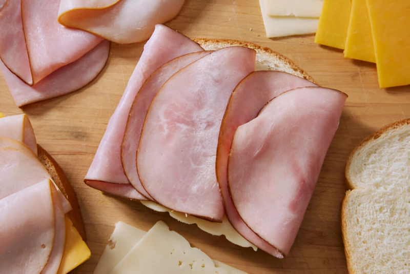 imagen de jamón con pan